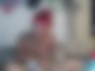 Live cam show with Charlotbelucci - Big Cock on livesuperchat.net