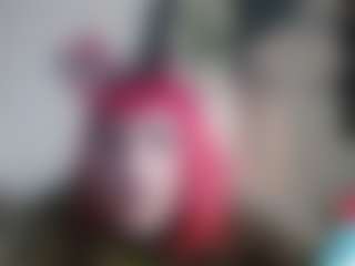 Live cam show with Charlotbelucci - White on AdultVida.com | colombia