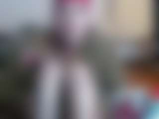 Charlotbelucci's Live Sex Cam Show