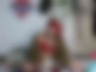 Live cam show with Charlotbelucci - Gray Eyes on Hubzter Live