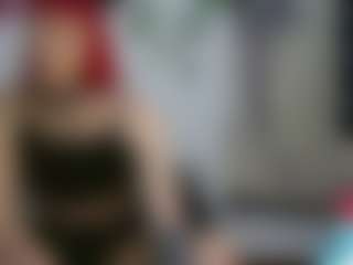 Live cam show with Charlotbelucci - Colombia on StripNow