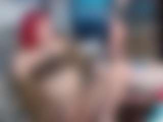Live cam show with Charlotbelucci - Facial Piercings on Hubzter Live