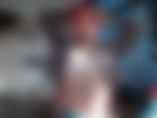 Live cam show with Charlotbelucci - Nipple Piercings on LiveSexCams6