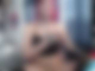 Charlotbelucci's Live Sex Cam Show