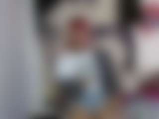 Live cam show with Charlotbelucci - Ejaculation on CamClone