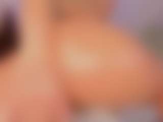 Live cam show with Oh-Hollyy - Petite on SpankPalCams