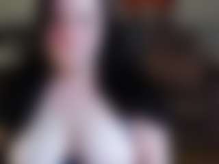 Live cam show with SonyaBelfort - Sucking on LiveSexCams6