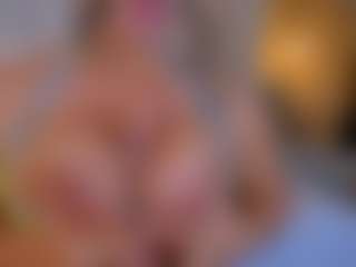 Natashahartaman, modelo webcam MILF transmitiendo en vivo