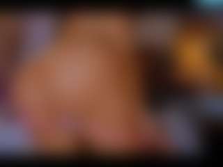 Live cam show with Natashahartaman - Shaved Pussy on SpunkLive
