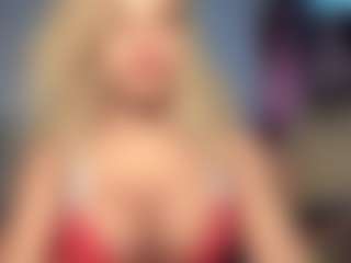 Live cam show with Brithneysquirt01 - Tease on Camsoda
