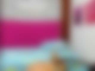 Live cam show with HELEN-RUSSO - Moaning on Camsoda