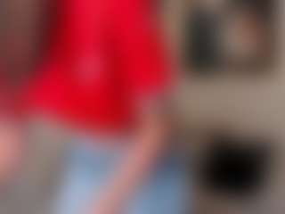 Live cam show with NIA - Skinny on camtv