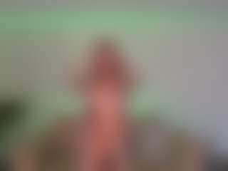 Live cam show with NIA - Camel Toe on AdultVida.com