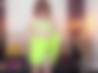 Live cam show with amberdiamont - Latina on Fling VIP Chat | colombia