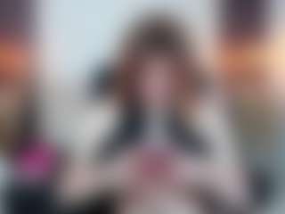 Live cam show with amberdiamont - English on CamwithHer