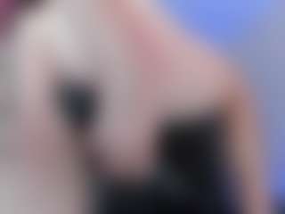Live cam show with amberdiamont - Dirty Talk on Milfs Live
