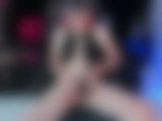 Live cam show with amberdiamont - Teen (18+) on liverealitysex.com