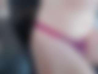 Live cam show with amberdiamont - Smoking on Camsoda