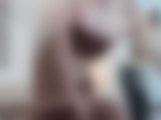Live cam show with amberdiamont - Dirty Talk on Camsoda