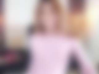 Live cam show with amberdiamont - Small Tits on CamwithHer