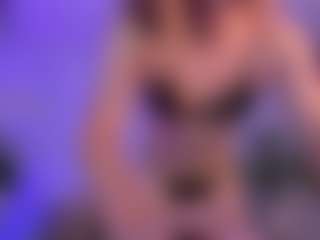 Live cam show with amberdiamont - Blonde Hair on madthumbs
