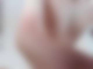 Live cam show with amberdiamont - Average on Porn Luv