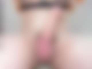 Live cam show with amberdiamont - Orgasm on Camsoda