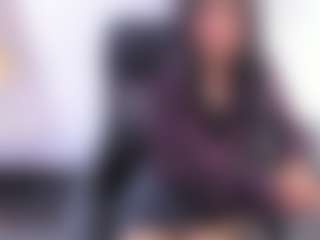 Live cam show with Amy-Kiitty - Public on Hubzter Live