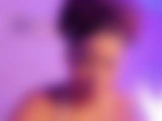 Live cam show with Pamela-West - Black on Milf Play