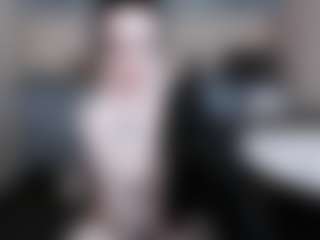 Live cam show with Medusa Gorgona - Facial Piercings on Dare Cams
