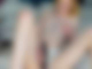 Live cam show with Esme-Runn - Student on pussylord.com