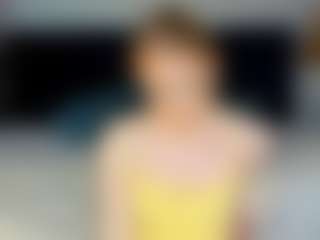 Live cam show with Esme-Runn - Student on xDating