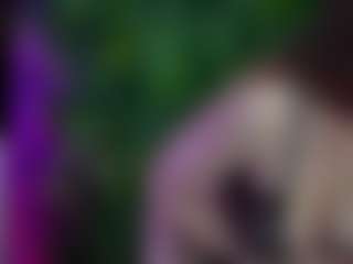 Live cam show with JennyyLuv - Teen (18+) on CamwithHer