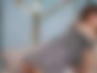 Live cam show with JennyyLuv - Oil on TottyGirls