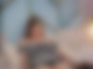 Live cam show with JennyyLuv - Camel Toe on SpankPalCams