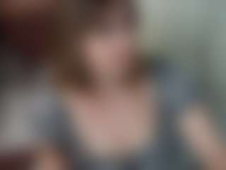 Live cam show with JennyyLuv - Facial Piercings on Hubzter Live