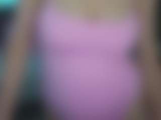 Live cam show with JennyyLuv - Facial Piercings on xplaylive.com
