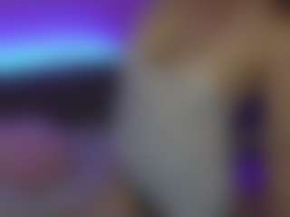 JennyyLuv's Live Sex Cam Show