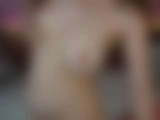 Live cam show with JennyyLuv - Oil on live18s.com