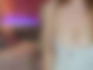 JennyyLuv's Live Sex Cam Show