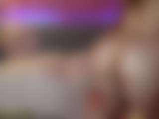 JennyyLuv's Live Sex Cam Show