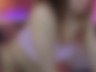 Live cam show with JennyyLuv - Spank Brown Hair on fapnchat