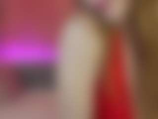 Spettacolo in cam dal vivo con JennyyLuv - Thong su Camsoda
