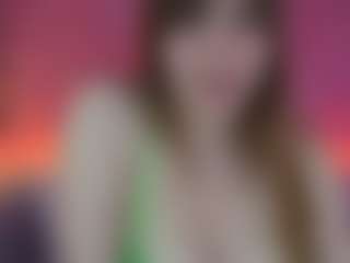Live cam show with JennyyLuv - Brown Hair on TottyGirls