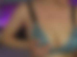 JennyyLuv's Live Sex Cam Show