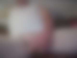 Live cam show with hoggbody - Cock Rating on chickslive.net
