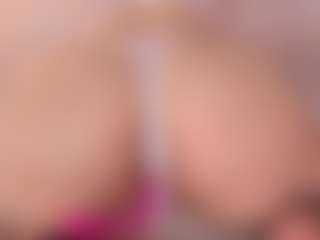 Live cam show with Yuriko-May - Asian Teen (18+) on Uber Horny