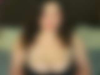 Live cam show with AfinaLinn - Moaning on liverealitysex.com