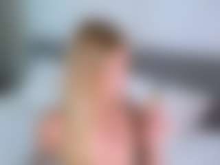 Live cam show with Ann - Teasing on boobsie.com
