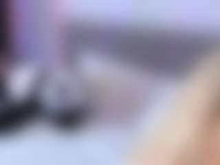 Live cam show with Ann - Kisses on Camming Site